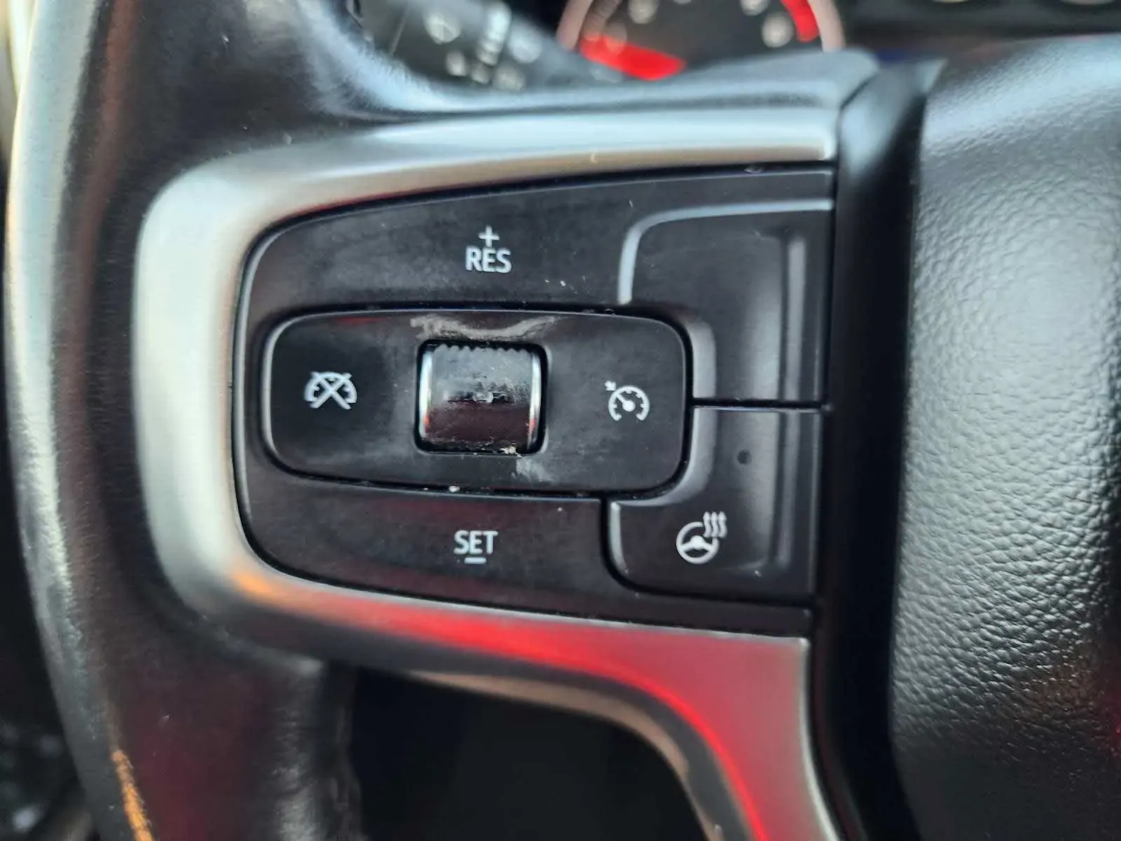 Chevrolet Silverado photo 19