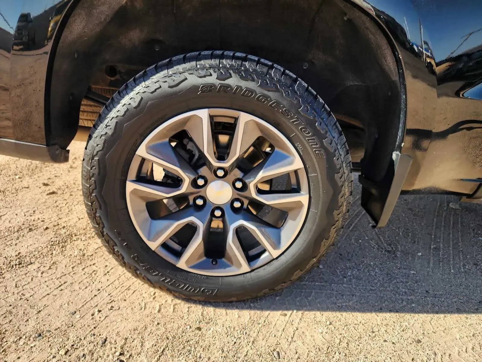 Chevrolet Silverado photo 13