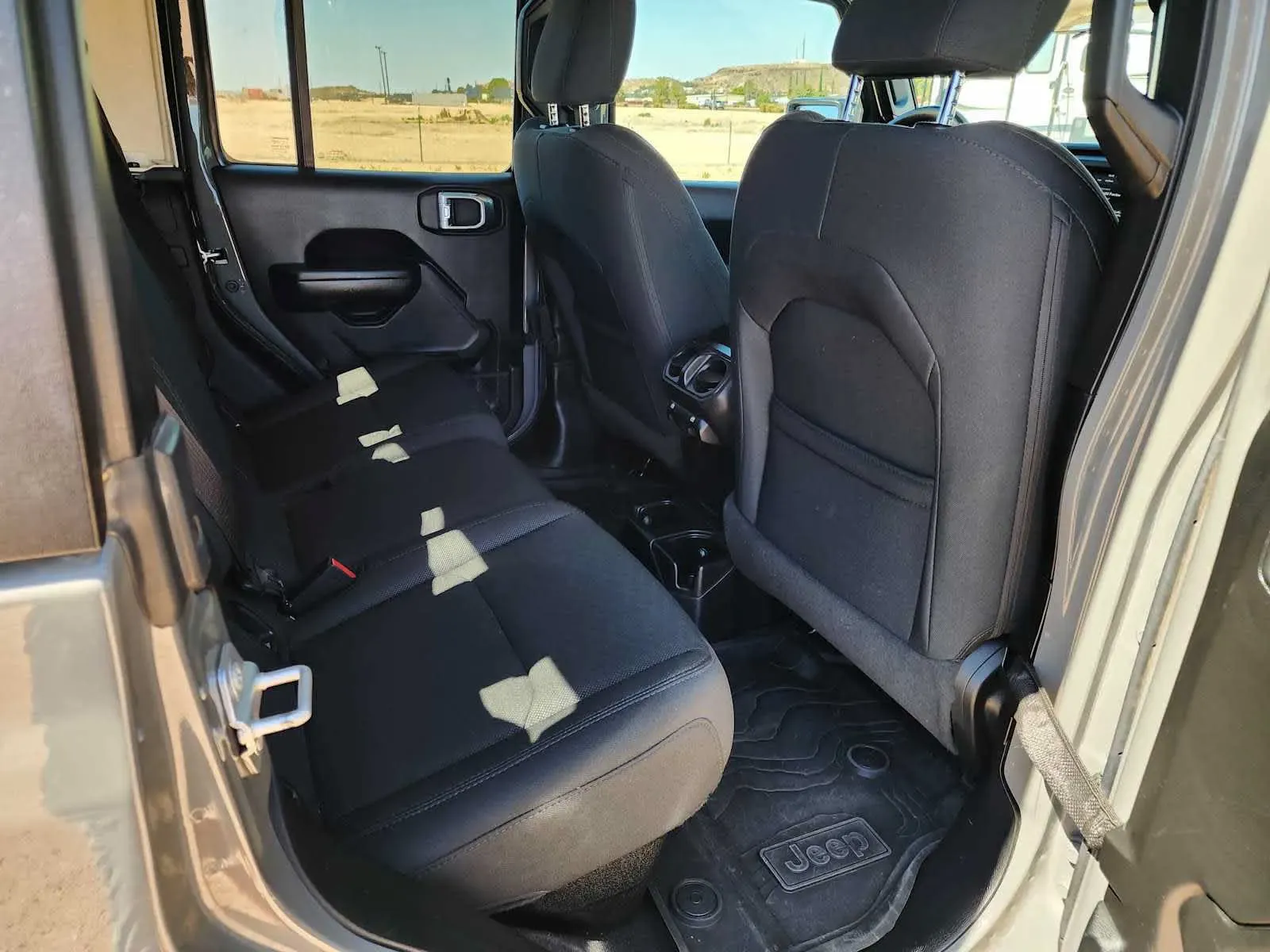 Jeep Gladiator photo 14