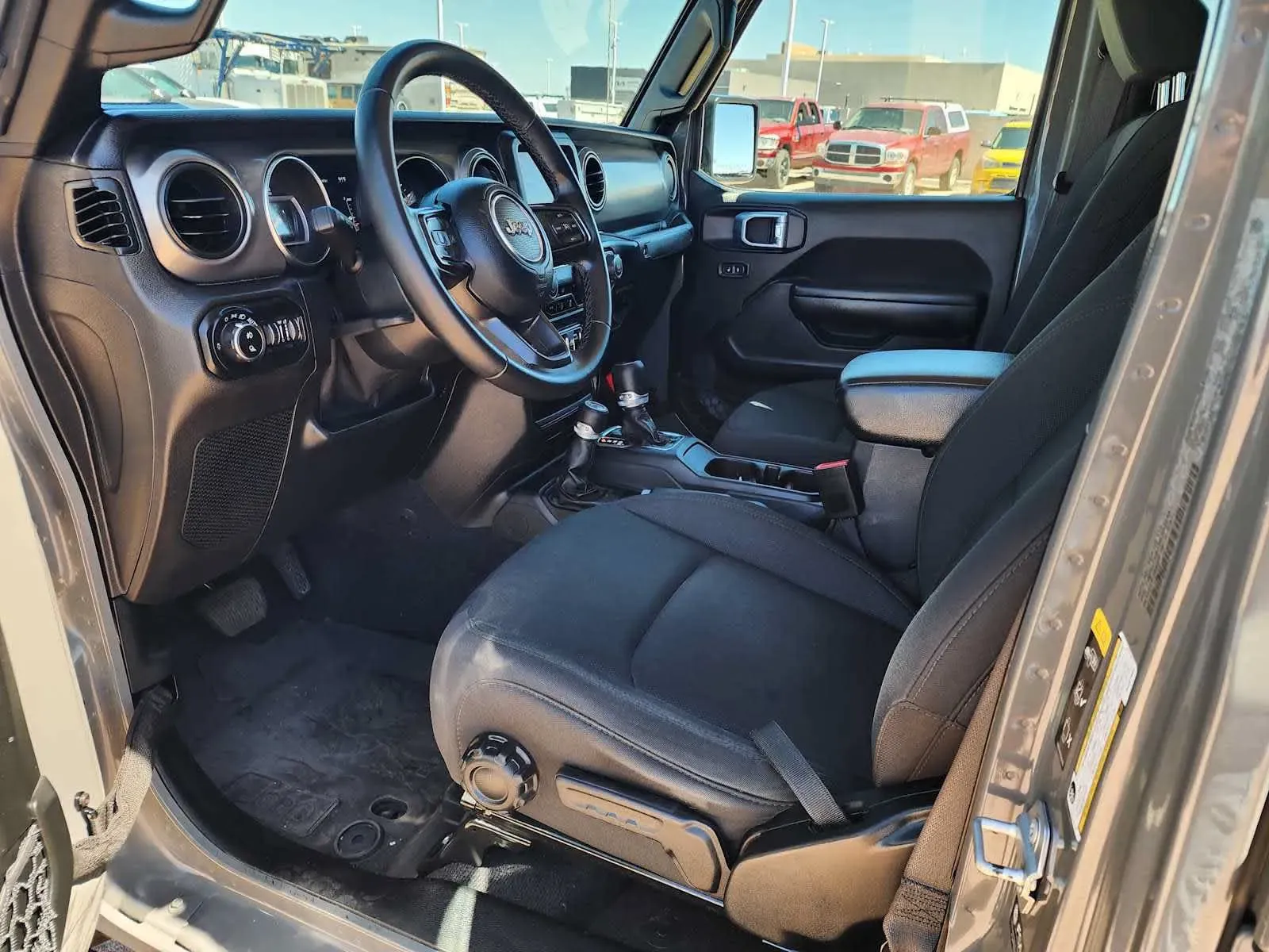 Jeep Gladiator photo 18