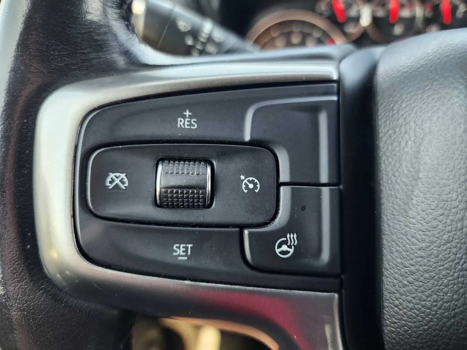 Chevrolet Silverado photo 18