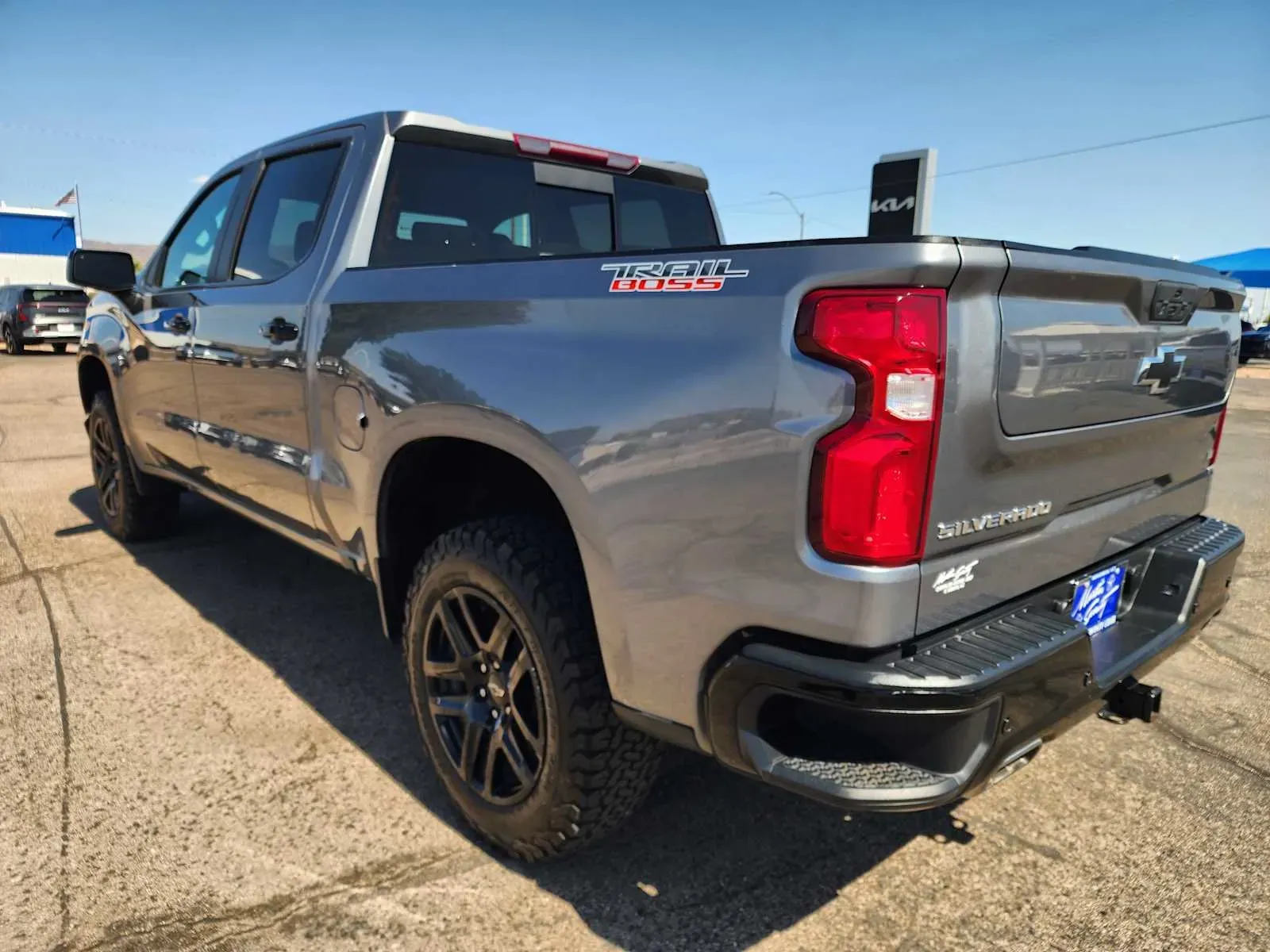 Chevrolet Silverado photo 7
