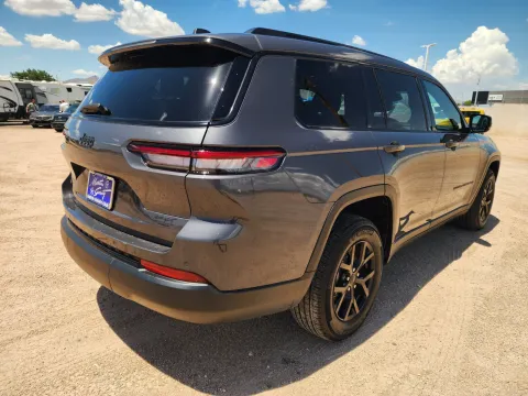 More photos of 2024 Jeep Grand Cherokee L Altitude X at Martin Swanty's Paradise Auto, AZ