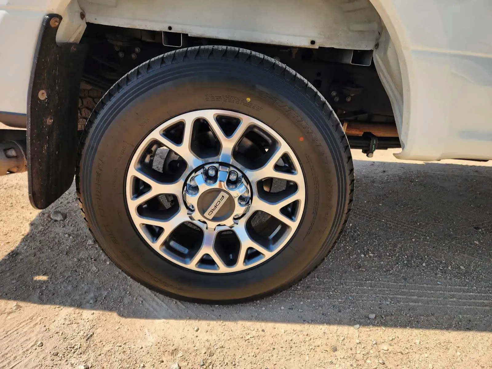 Ford F-350 photo 13