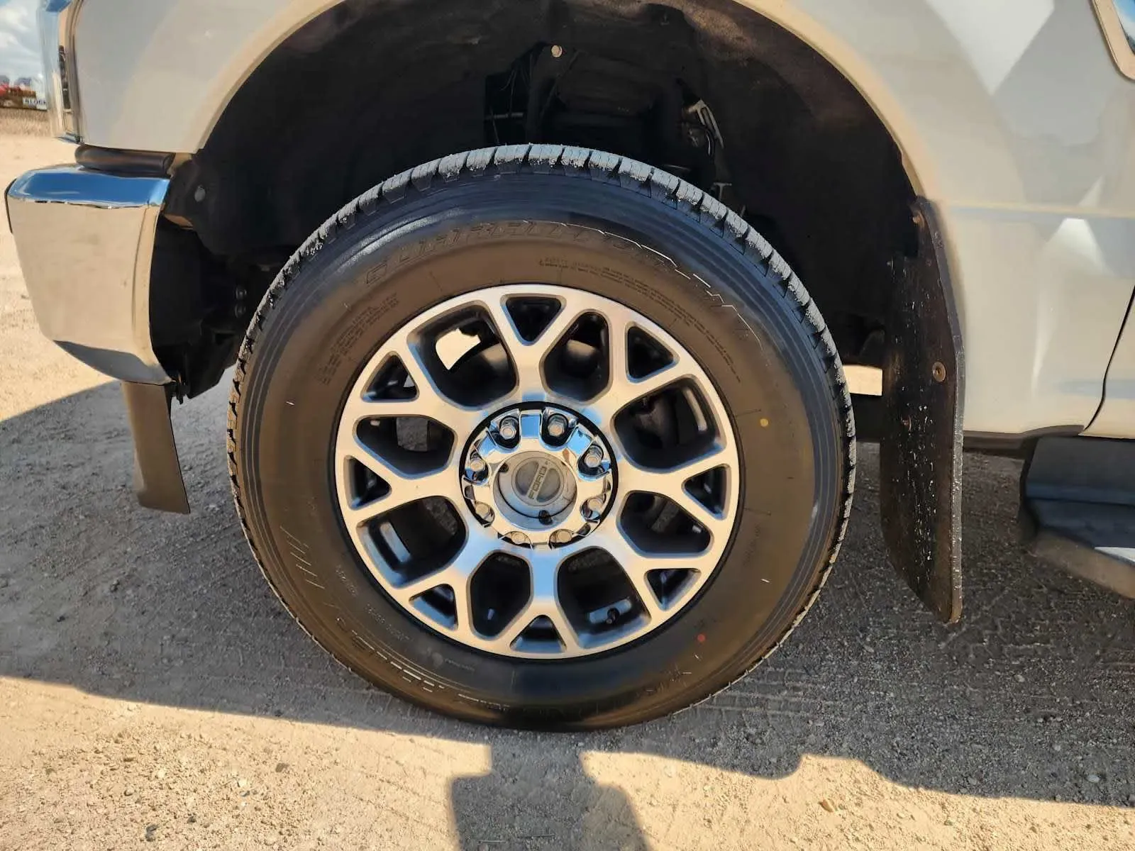 Ford F-350 photo 11