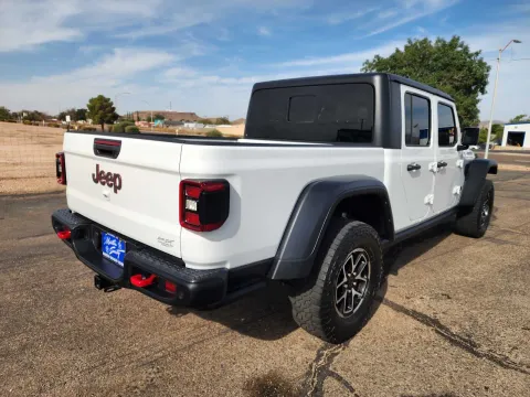 More photos of 2024 Jeep Gladiator Rubicon at Martin Swanty's Paradise Auto, AZ