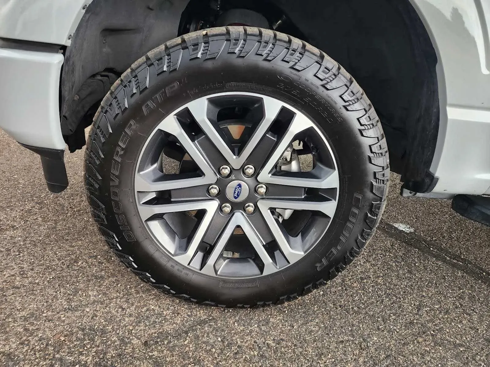 Ford F-150 photo 11