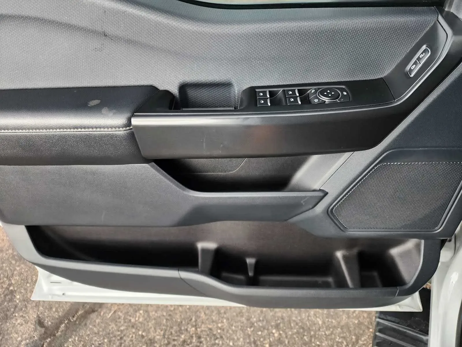 Ford F-150 photo 19