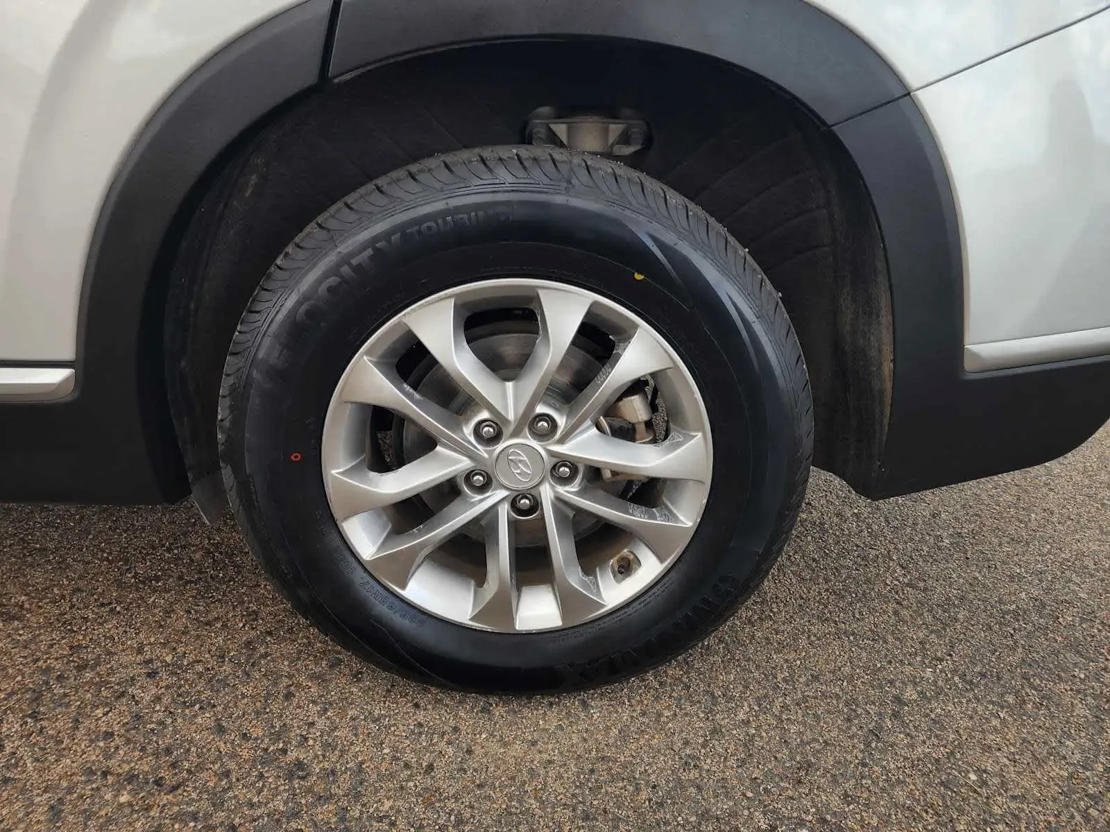 Hyundai Santa Fe photo 8