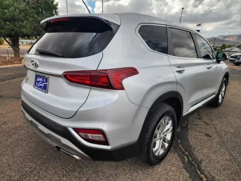 More photos of 2019 Hyundai Santa Fe SE at Martin Swanty's Paradise Auto, AZ