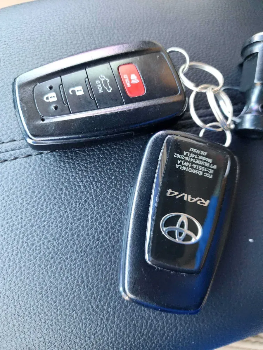 Toyota RAV4 photo 26