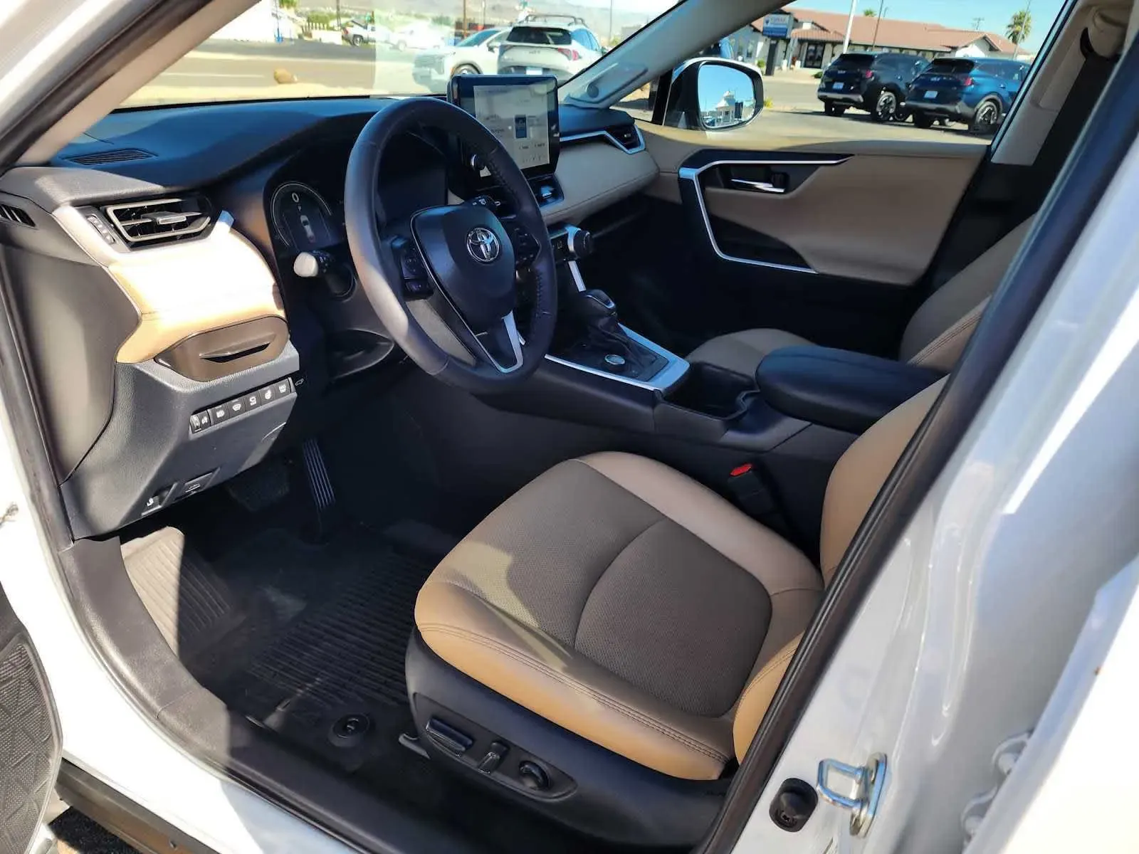 Toyota RAV4 photo 36