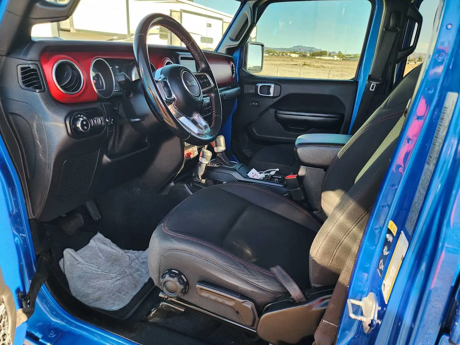 Jeep Gladiator photo 18