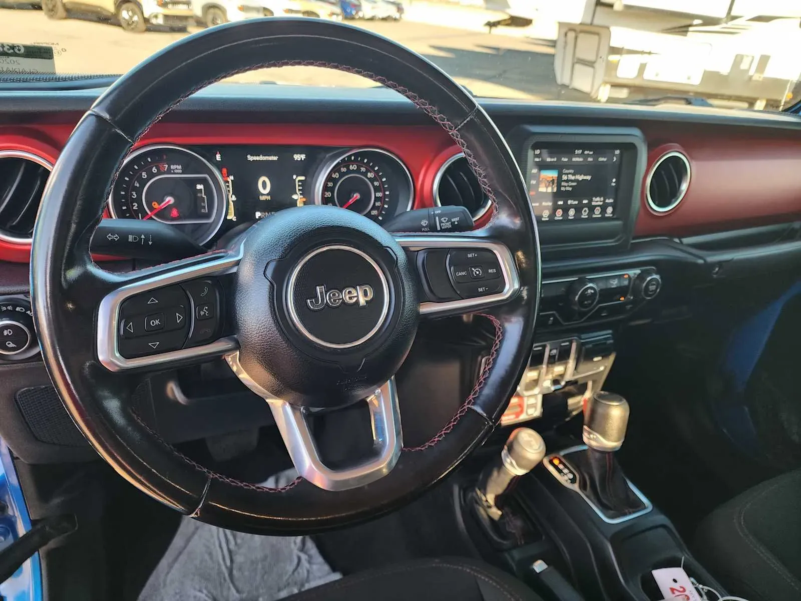 Jeep Gladiator photo 2