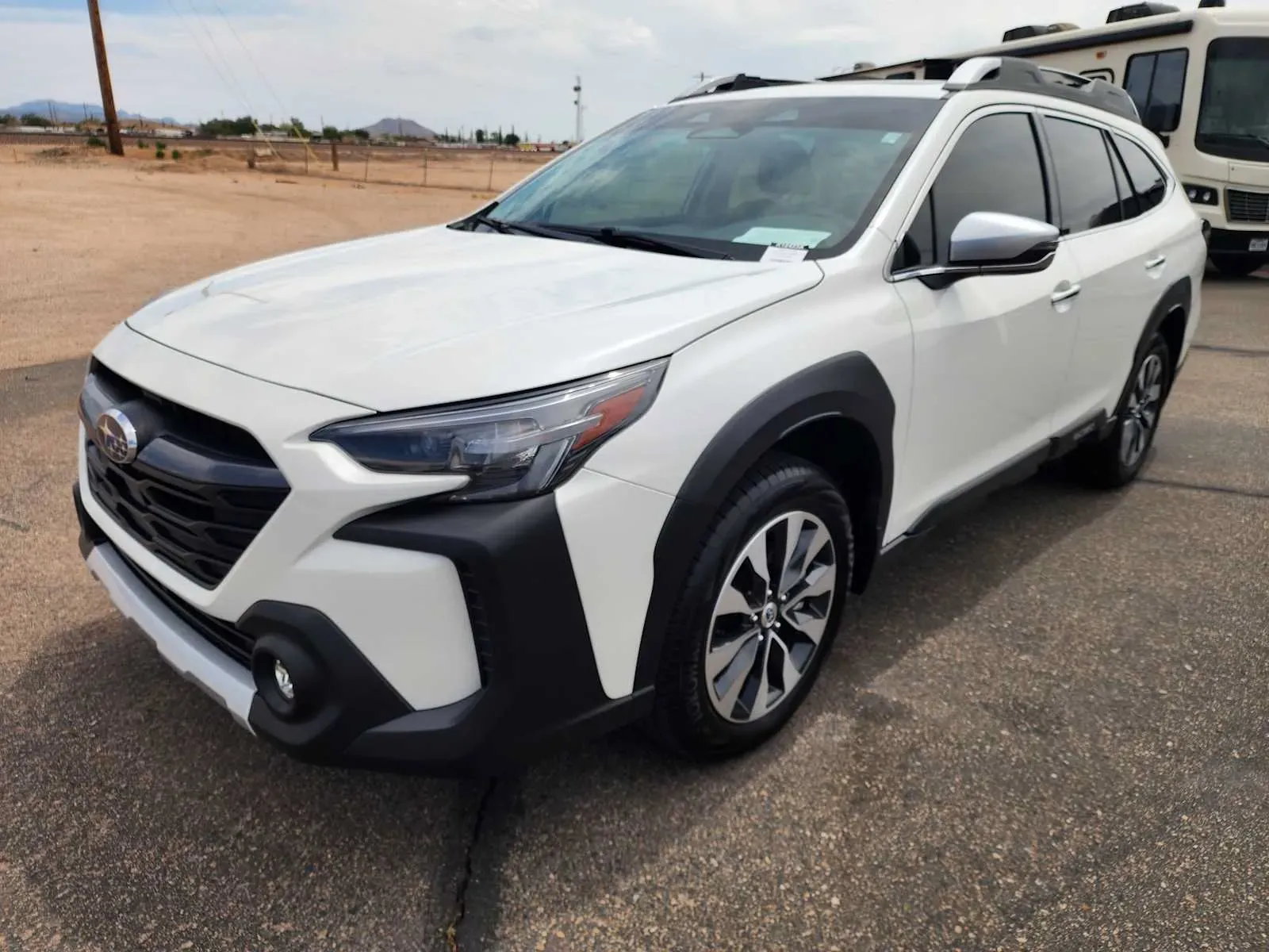 Subaru Outback photo 3