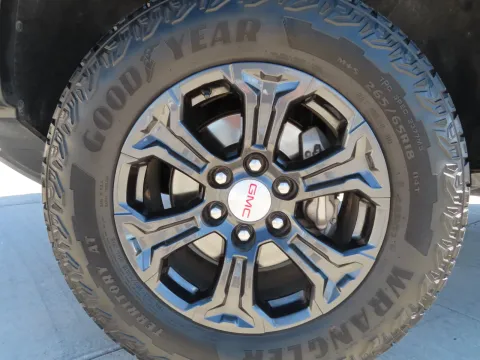 More photos of 2024 GMC Canyon 4WD Elevation at Martin Swanty's Paradise Auto, AZ