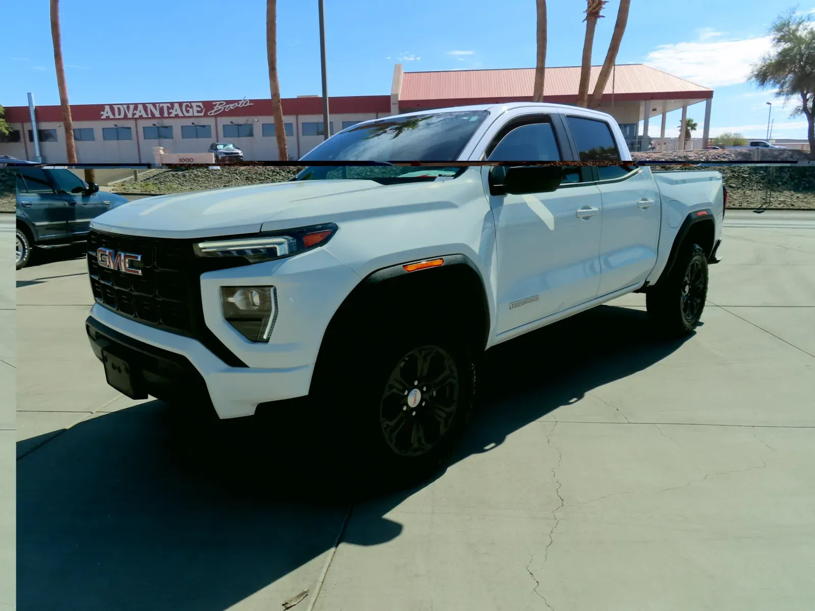 GMC Canyon photo 3