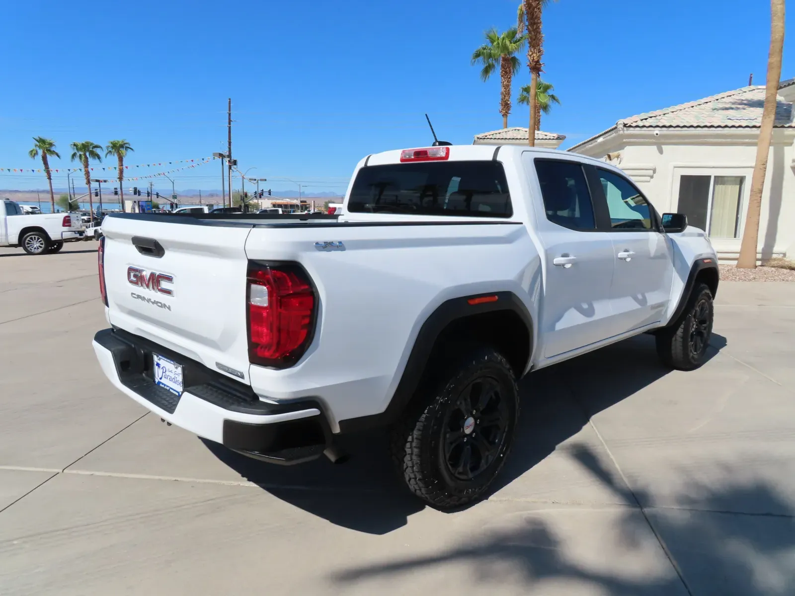 GMC Canyon photo 9