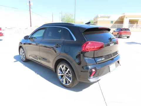More photos of 2022 Kia Niro Touring SE at Martin Swanty's Paradise Auto, AZ