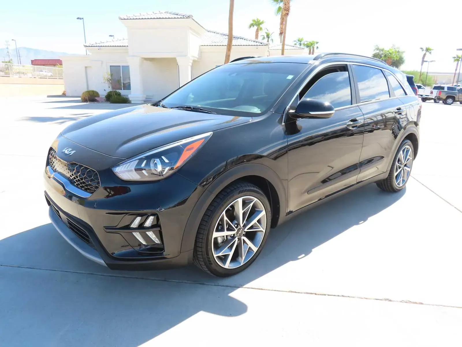 Black 2022 Kia Niro Touring SE for sale in Lake Havasu City, AZ