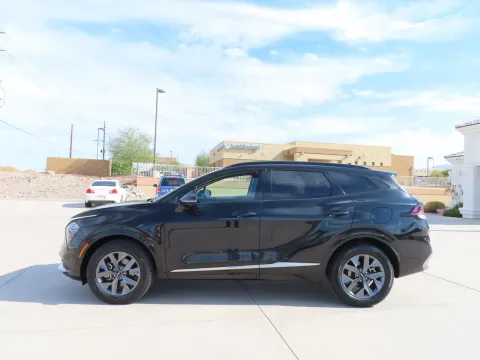 More photos of 2023 Kia Sportage Hybrid SX-Prestige at Martin Swanty's Paradise Auto, AZ