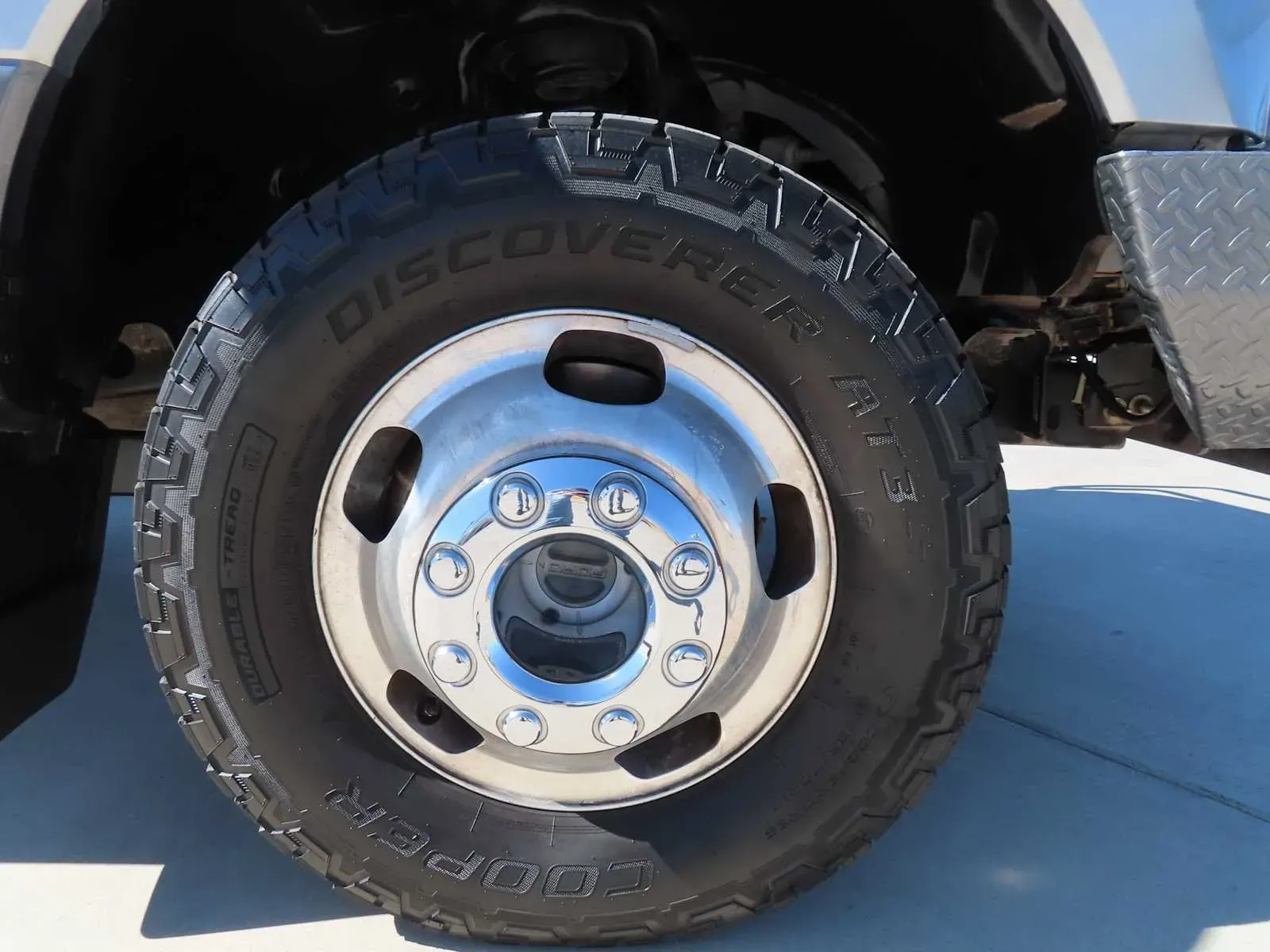 Ford F-350 photo 11