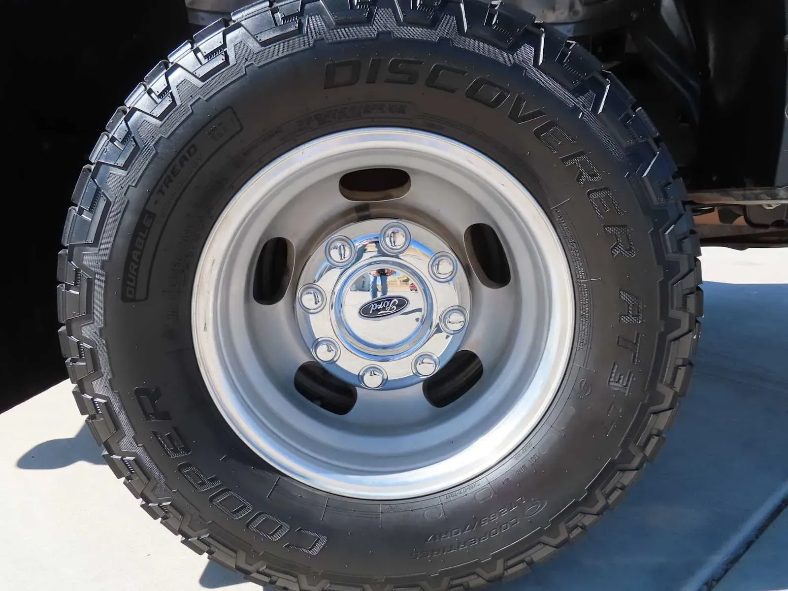 Ford F-350 photo 10
