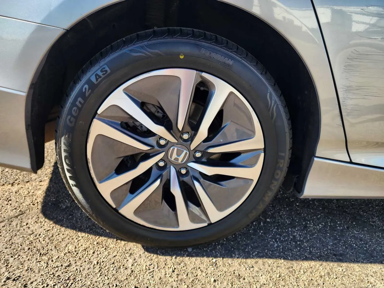Honda Accord photo 11