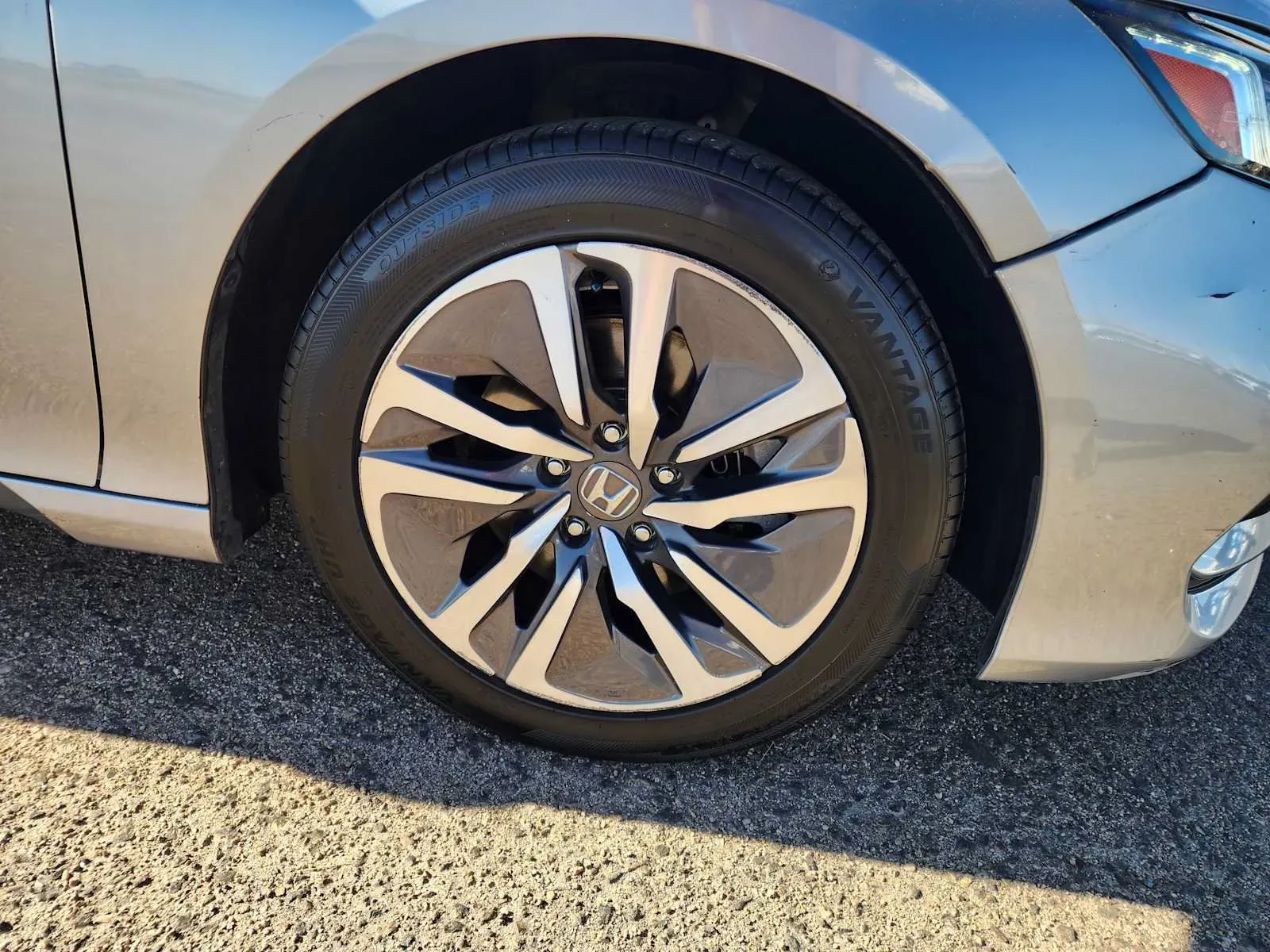 Honda Accord photo 10
