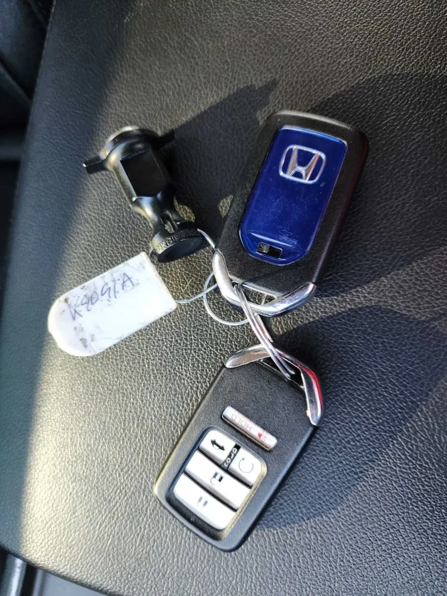 Honda Accord photo 25