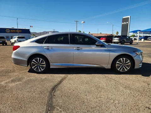 More photos of 2020 Honda Accord Hybrid at Martin Swanty's Paradise Auto, AZ