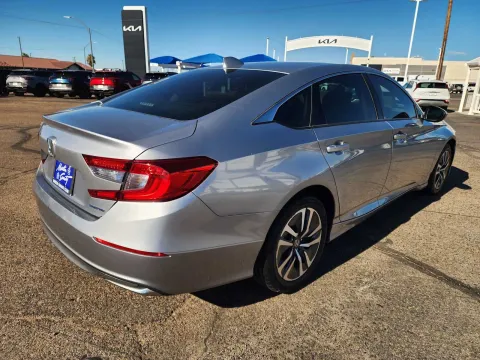 More photos of 2020 Honda Accord Hybrid at Martin Swanty's Paradise Auto, AZ