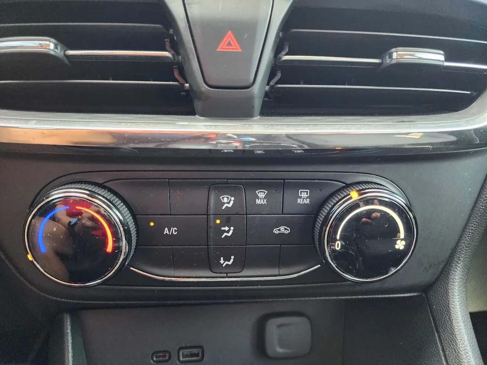 Buick Encore GX photo 22
