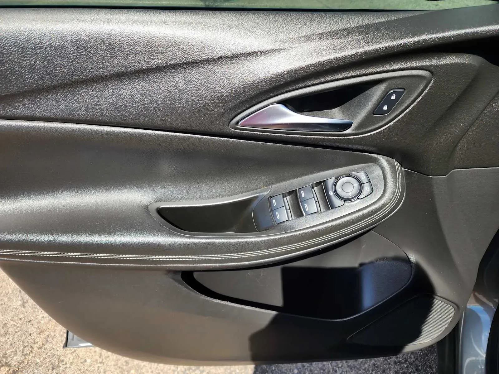 Buick Encore GX photo 16