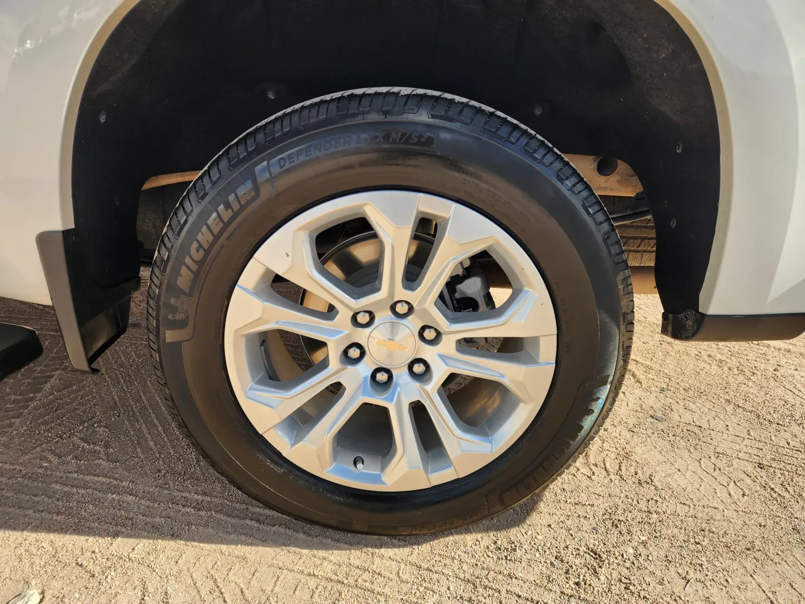 Chevrolet Silverado photo 10