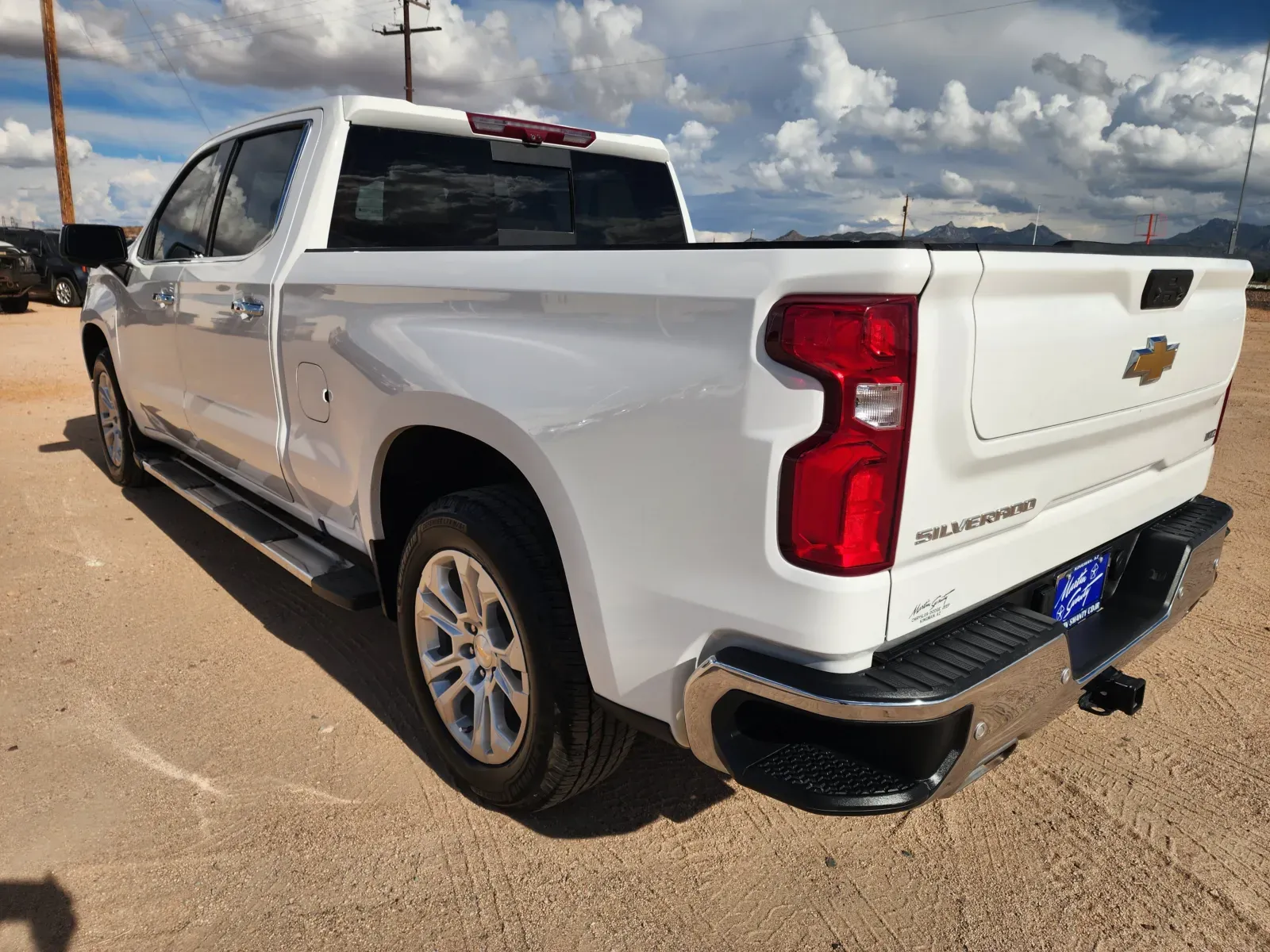 Chevrolet Silverado photo 7