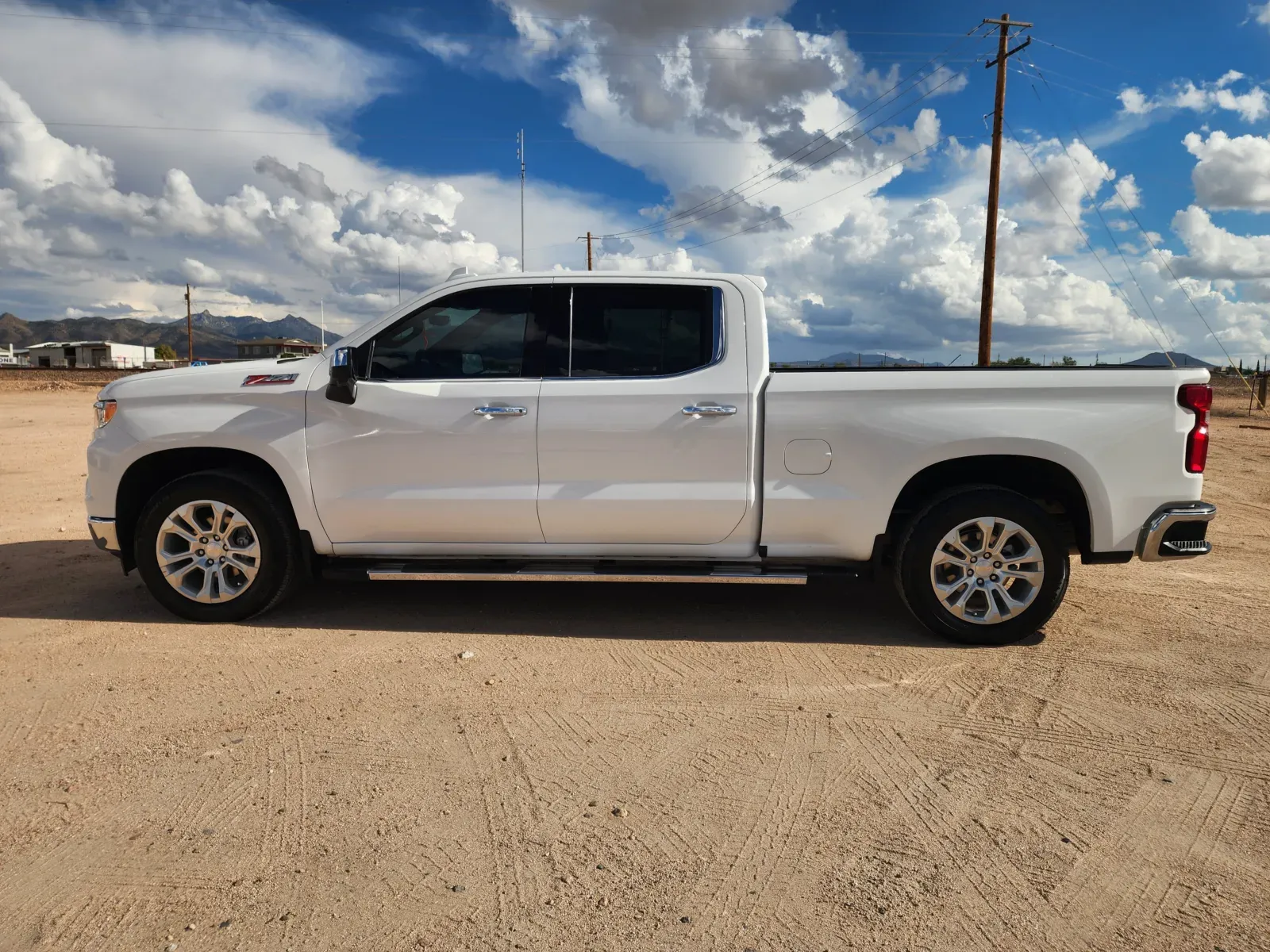 Chevrolet Silverado photo 8