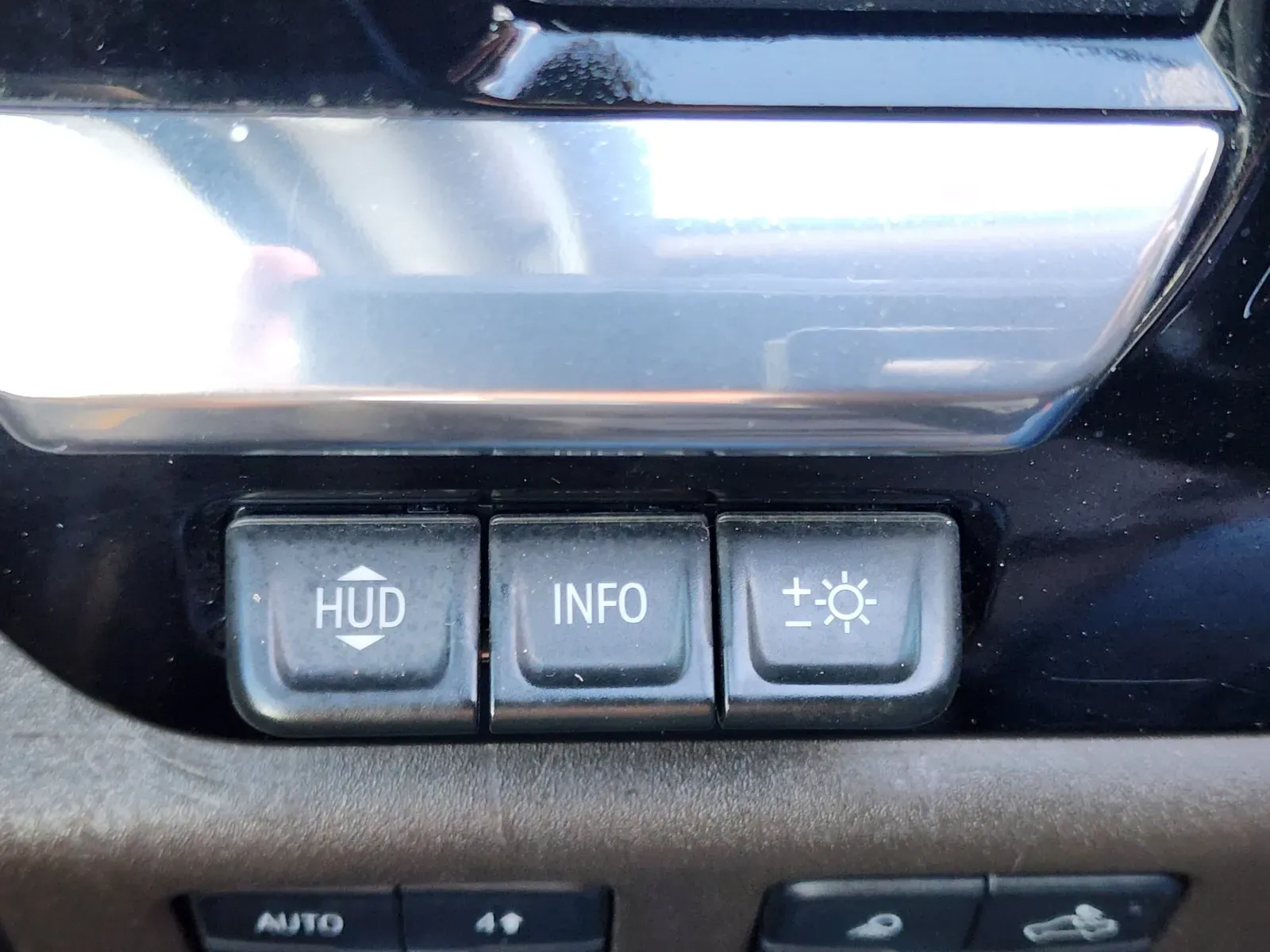 Chevrolet Silverado photo 30