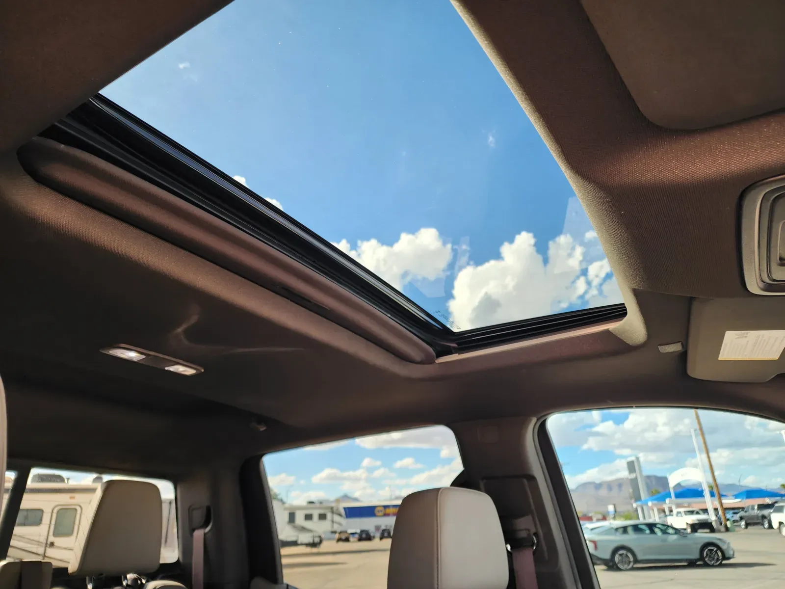 Chevrolet Silverado photo 15