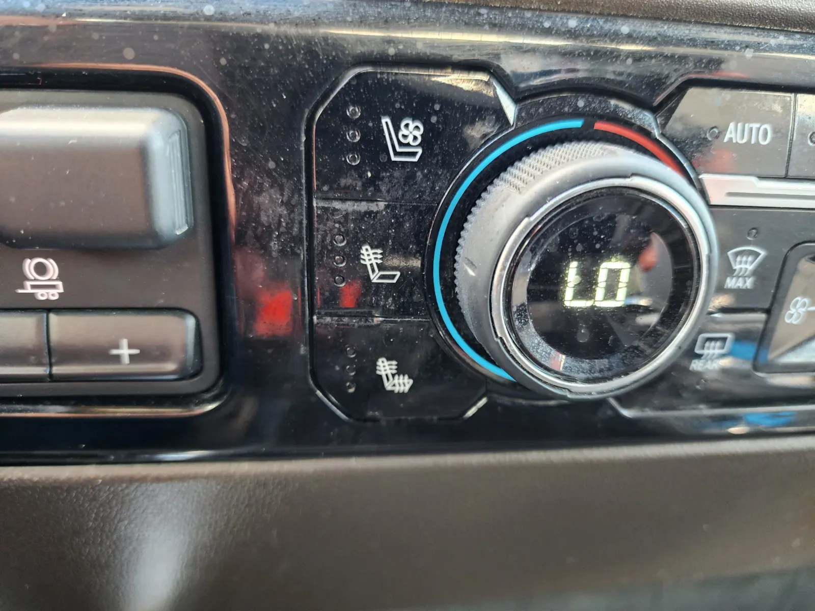 Chevrolet Silverado photo 28