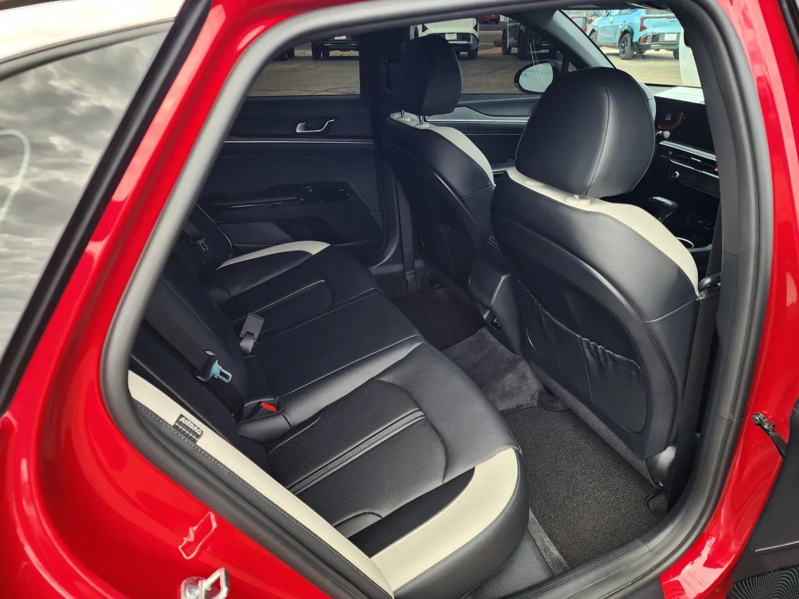Kia K5 photo 14