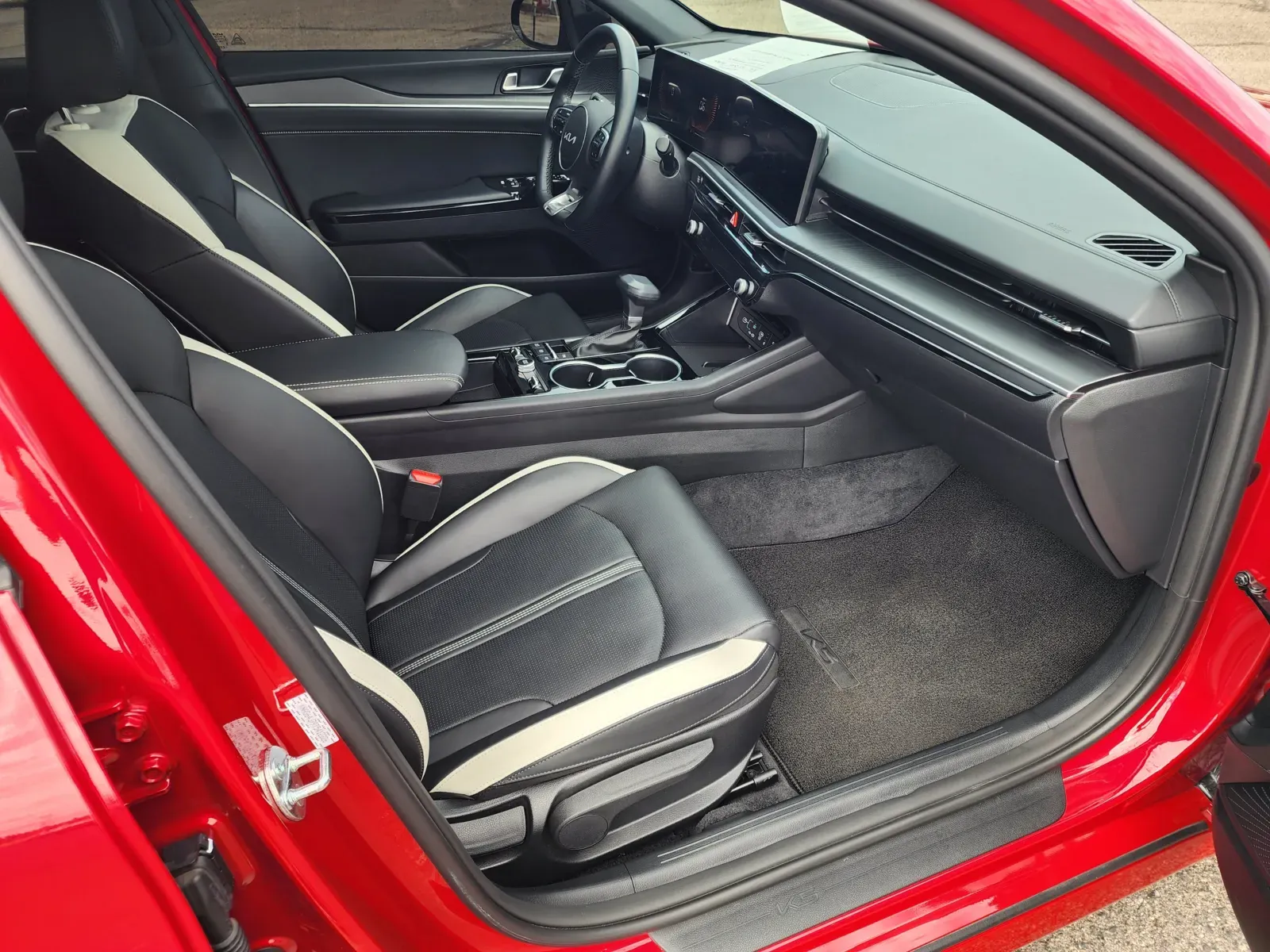 Kia K5 photo 13