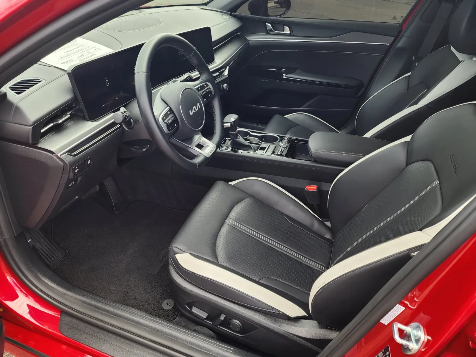 Kia K5 photo 15