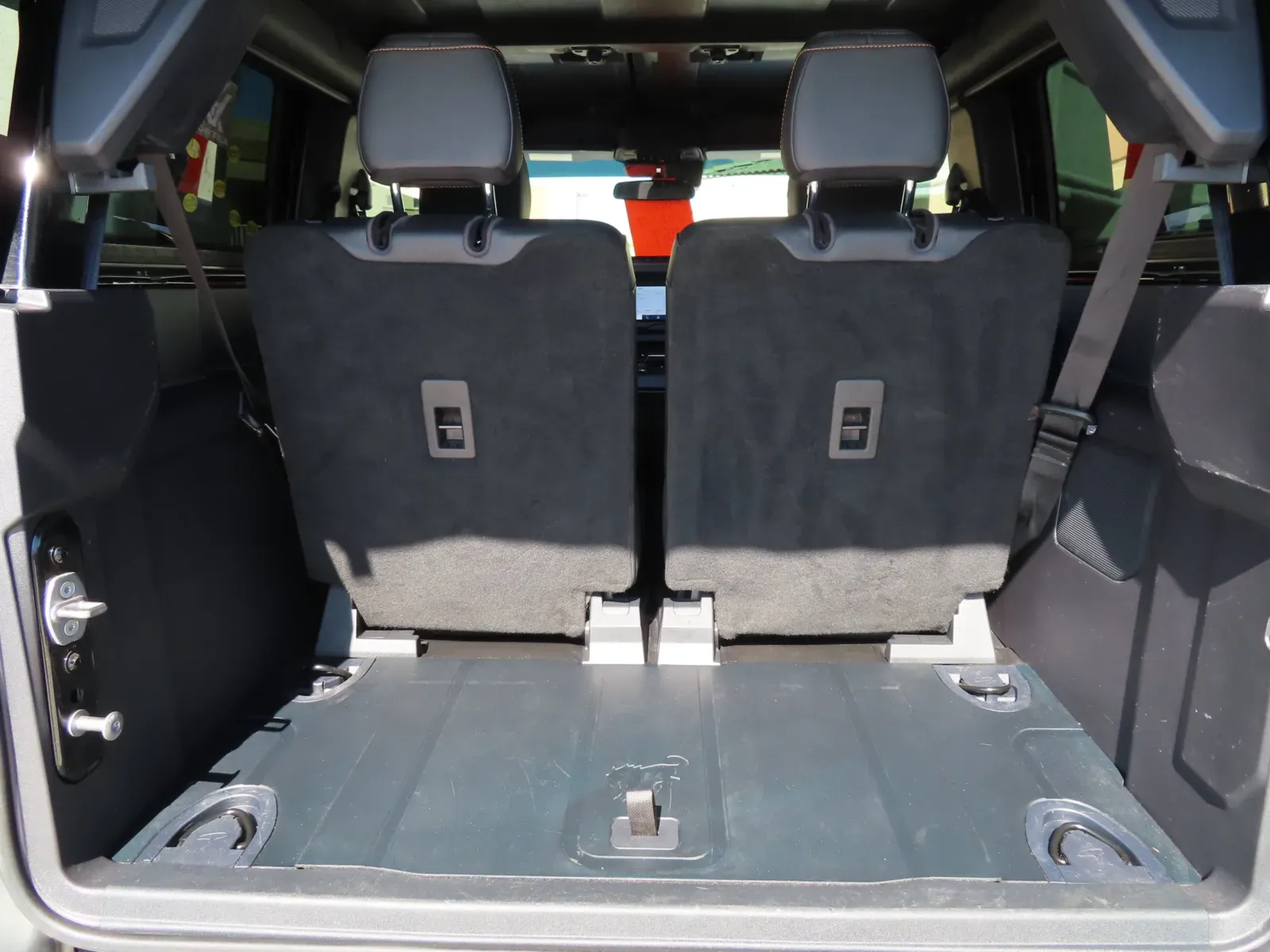 Ford Bronco photo 15
