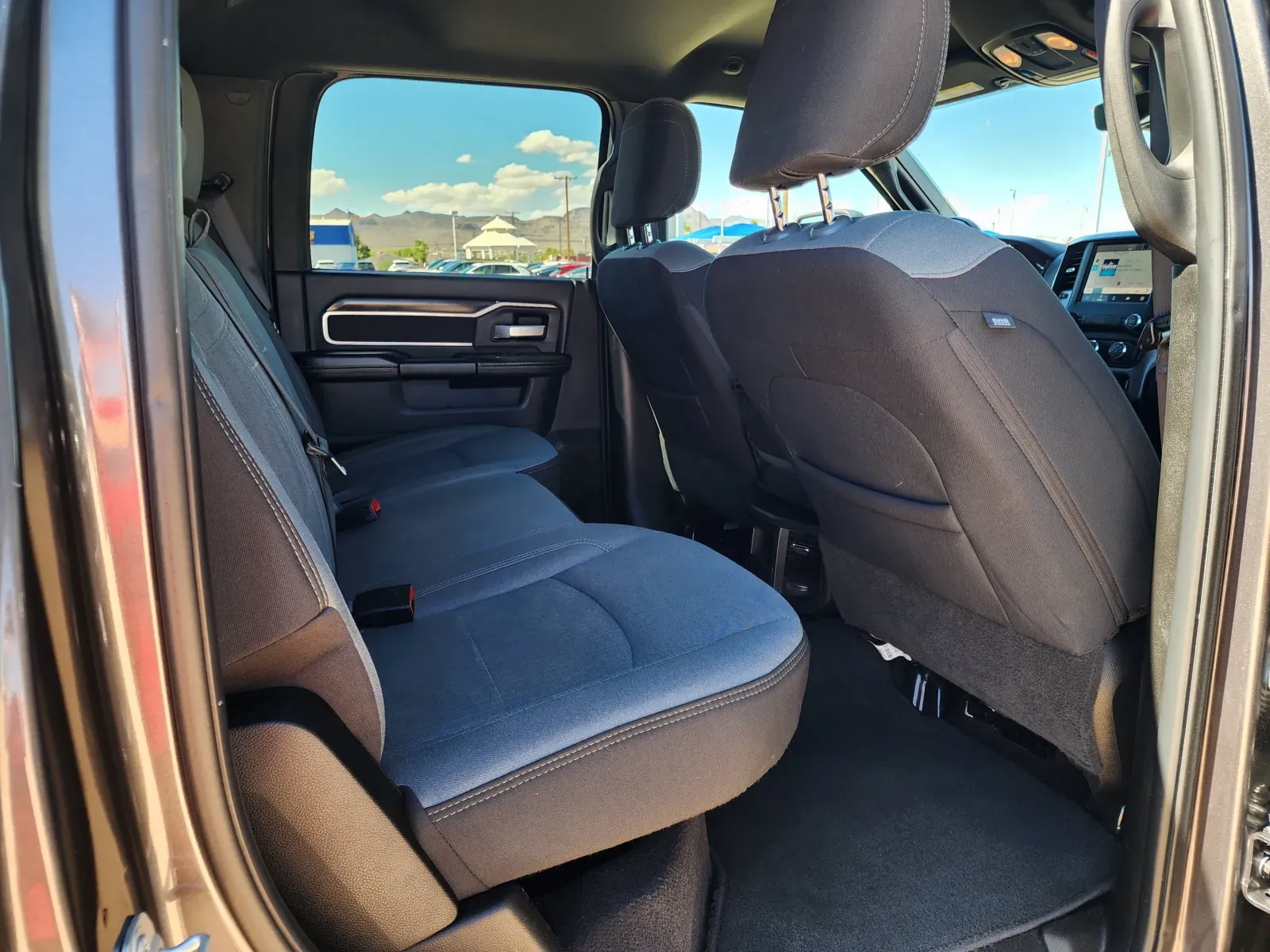 Ram 2500 photo 15