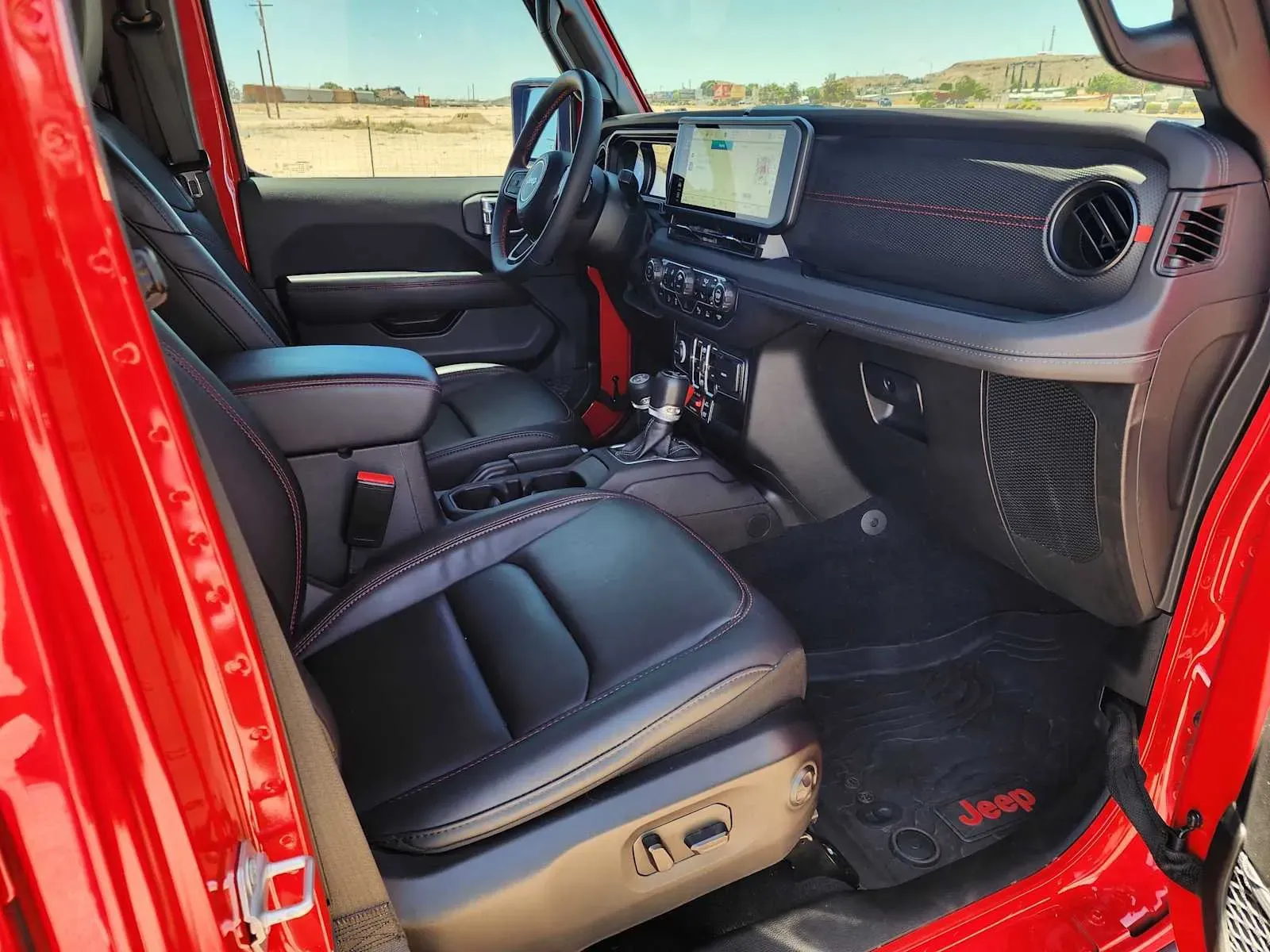 Jeep Wrangler photo 12