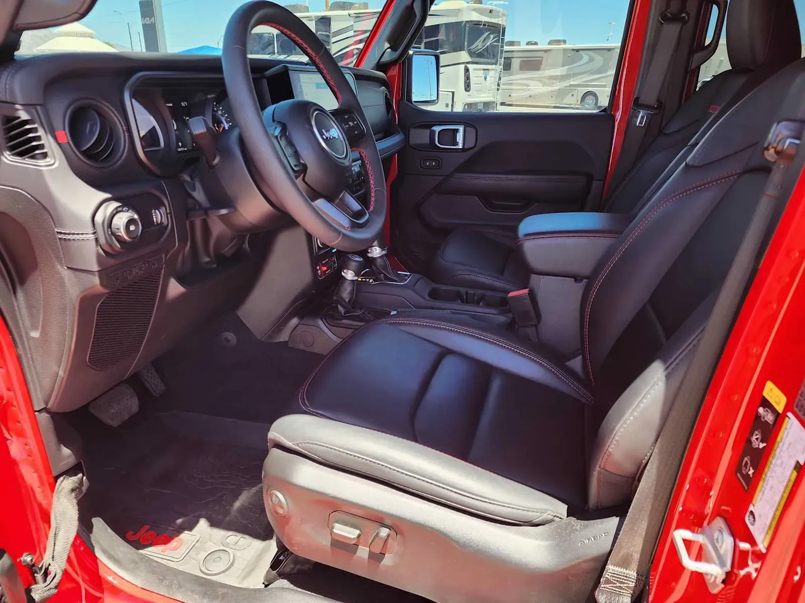 Jeep Wrangler photo 15