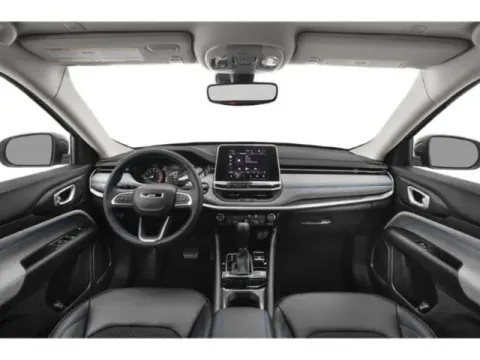 More photos of 2022 Jeep Compass Latitude at Martin Swanty's Paradise Auto, AZ