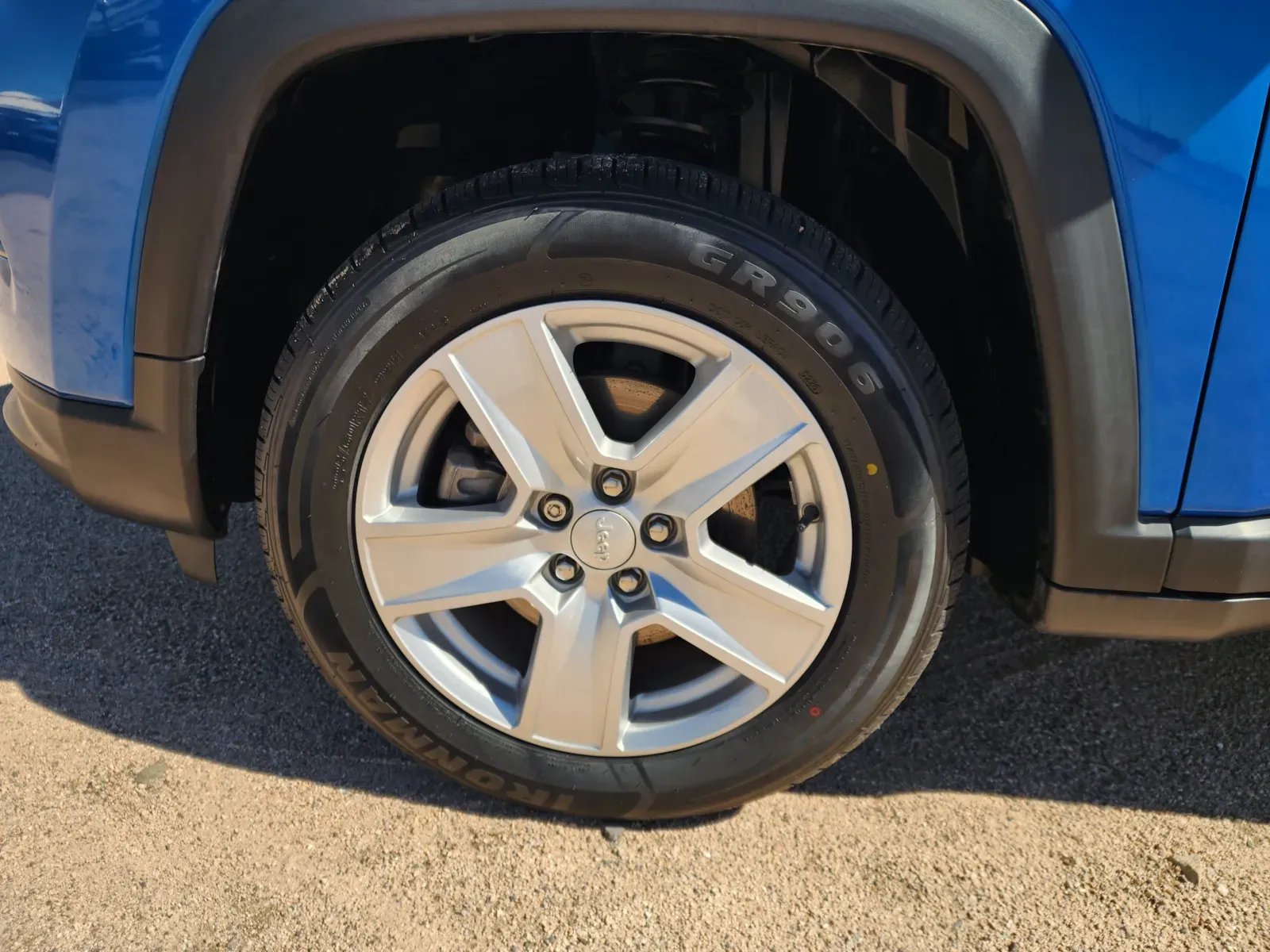 Jeep Compass photo 9