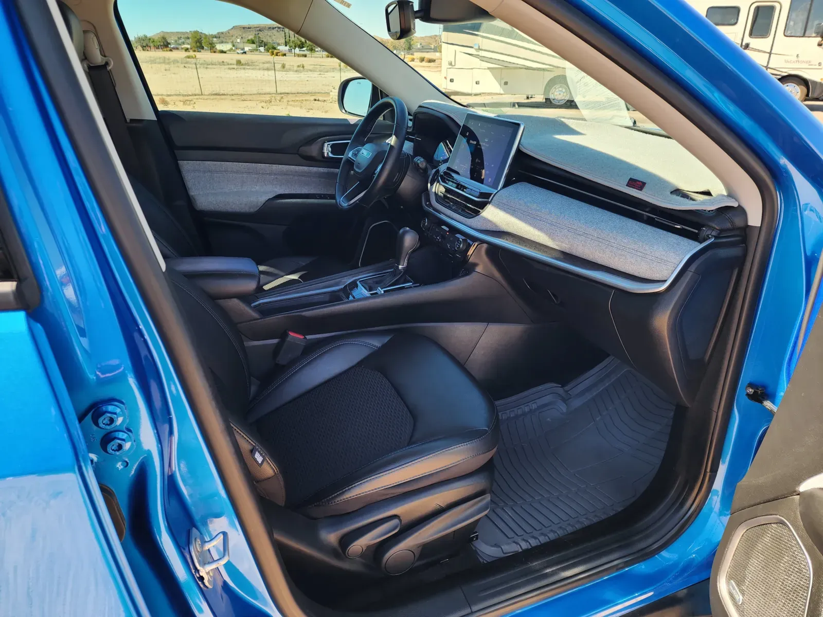Jeep Compass photo 13